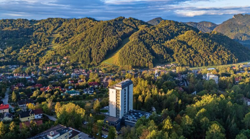 Pieniny Grand w Szczawnicy. Drugie życie dawnego sanatorium Hutnik